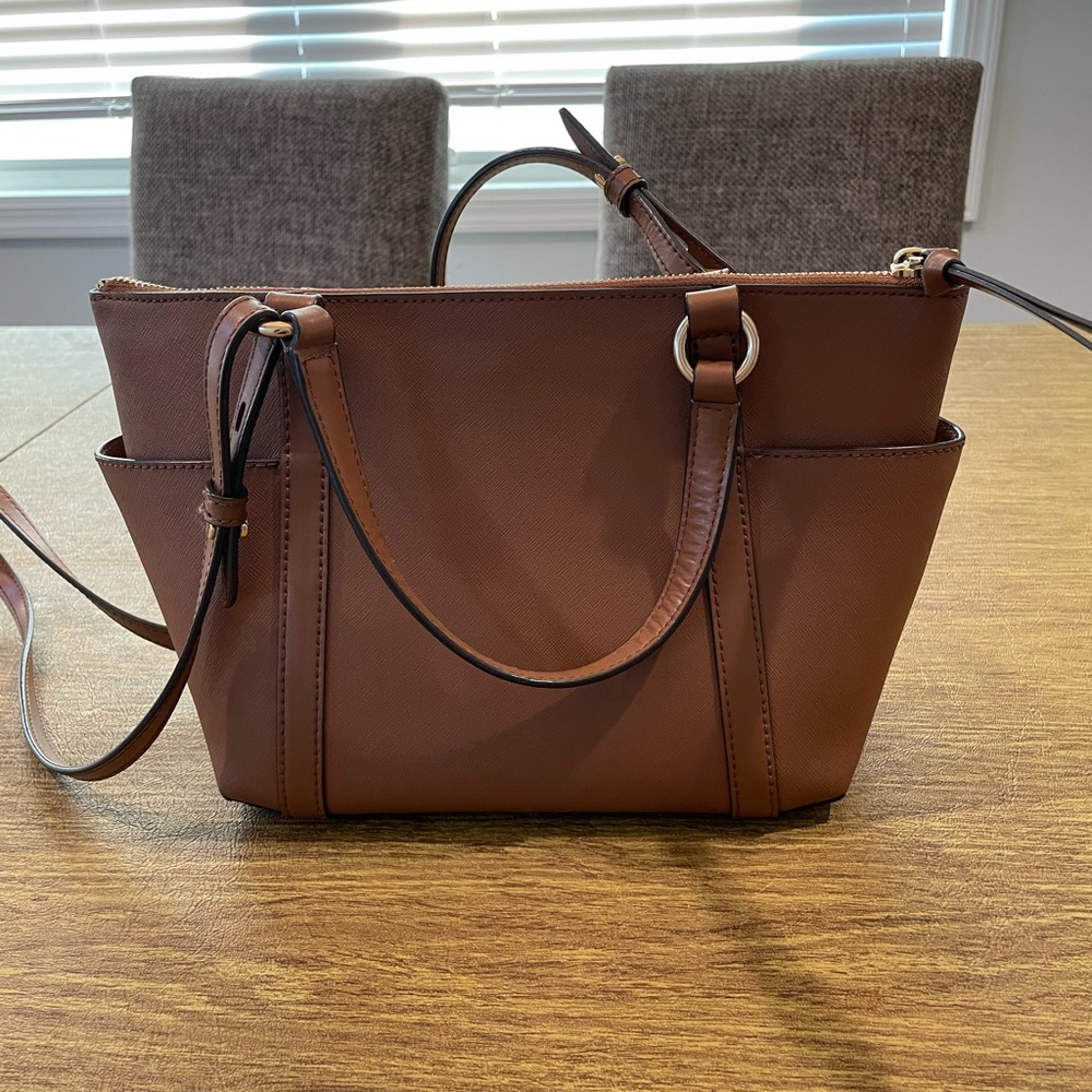 Michael Kors tote - Picture 2 of 6